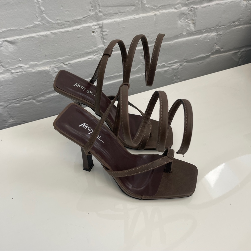 NASTY GAL Wrap Up Brown Heels Size 6 - Picture 4 of 6